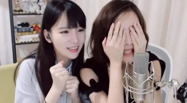 斗鱼赵小臭被违约跳槽惊动法务部?水友:借机搭讪?