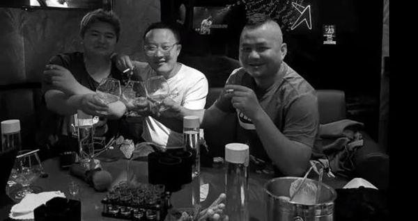 斗鱼前抽象一哥石林重走追龙老路,这次竟输光了父亲<a href=https://cuel.cn/YOUXI/18345.html target=_blank class=infotextkey>养老</a>钱!