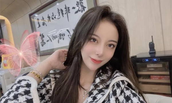 YY戚佳丽自拍视频疯传网络