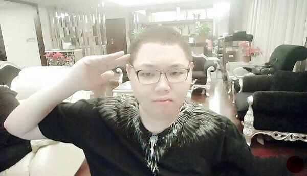 斗鱼主播PDD开播四个小时内遭到12次警告