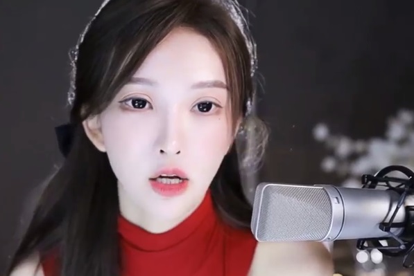 斗鱼南妹儿发现自家大哥帮人打PK