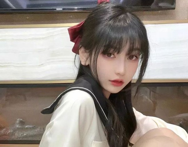 斗鱼叶知秋透露以后想当道士水友叶老师要退鱼修仙了